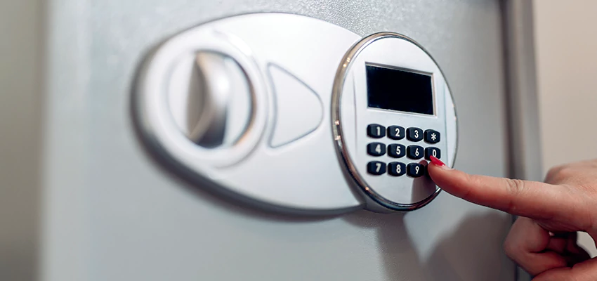 Jewelry Safe Cracking in North Tustin, California