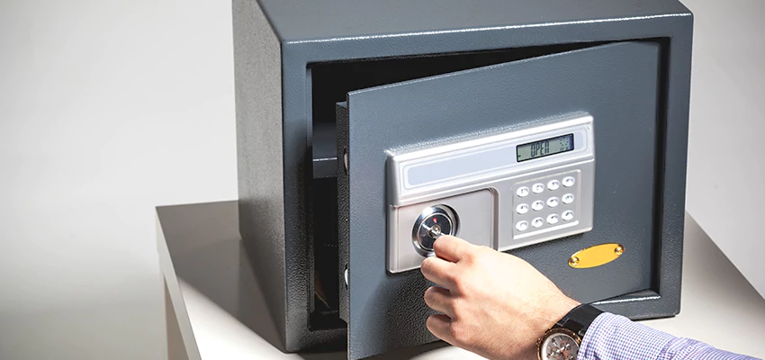 Jewelry Safe Unlocking Service in North Tustin, California